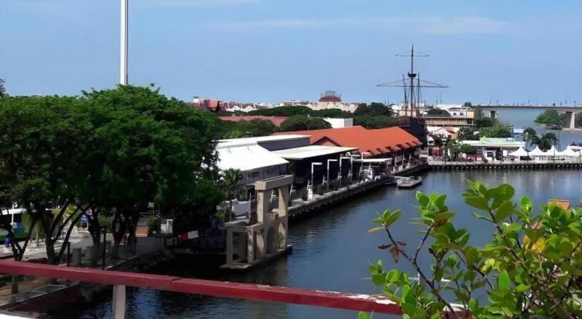 Styles Hotel Melaka Zewnętrze zdjęcie